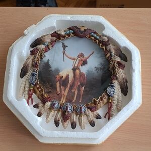 Decorative Feather Wall Plaque in Brown and Tan